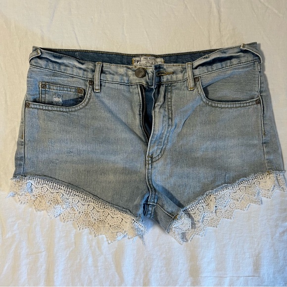 Free people lace hem shorts - Picture 1 of 4